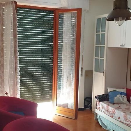 شقة Piccolo Attico Sul Mare مونيلّي المظهر الخارجي الصورة